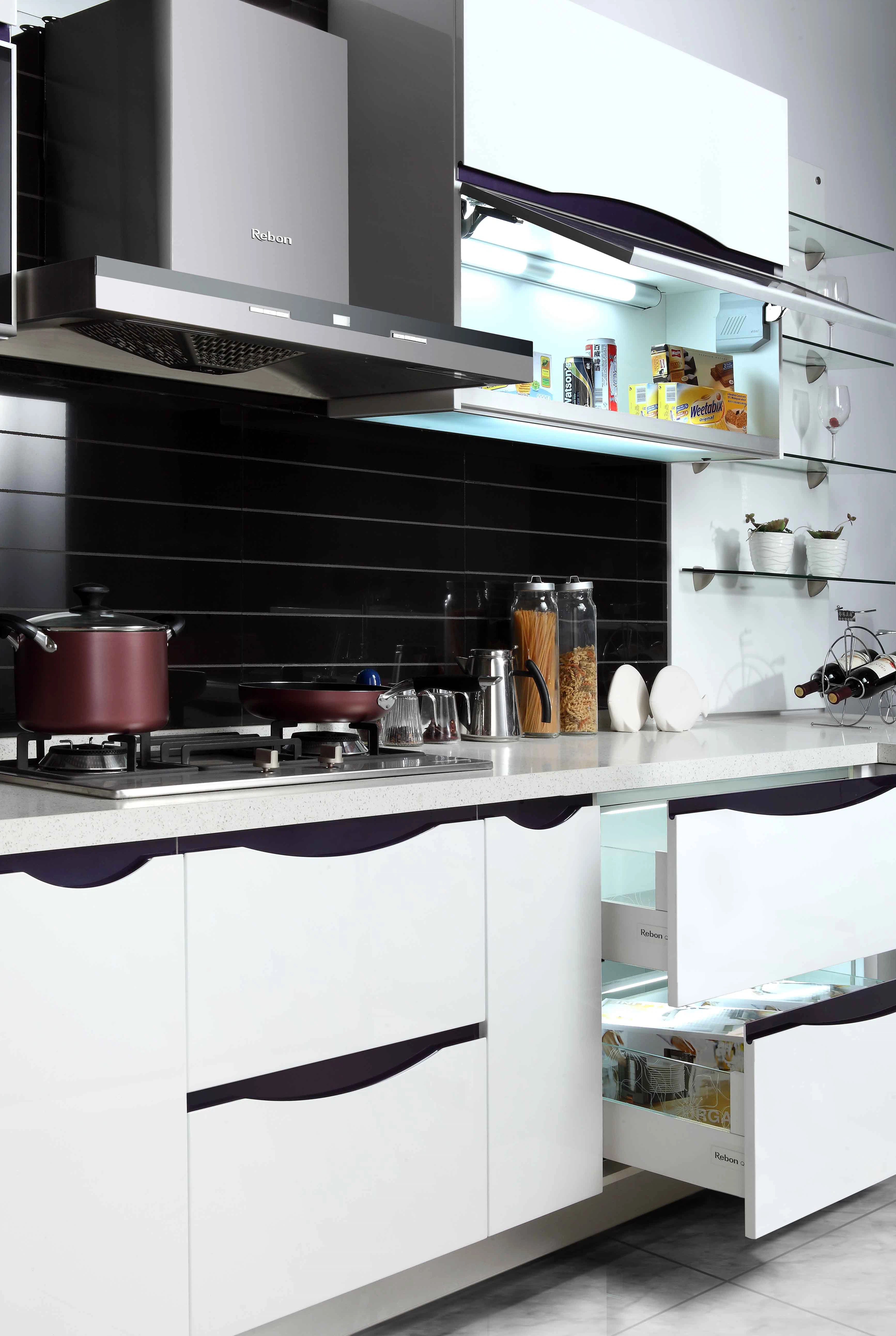Affordable Kitchen Cabinet factory